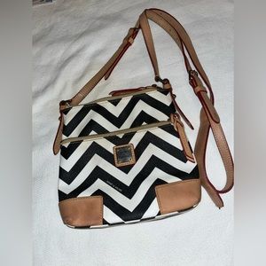 EUC, Dooney & Bourke, Black & White with Camel Chevron Pattern Leather Crossbody